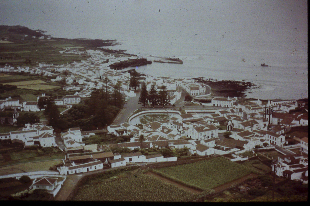 132. A vila (Graciosa)