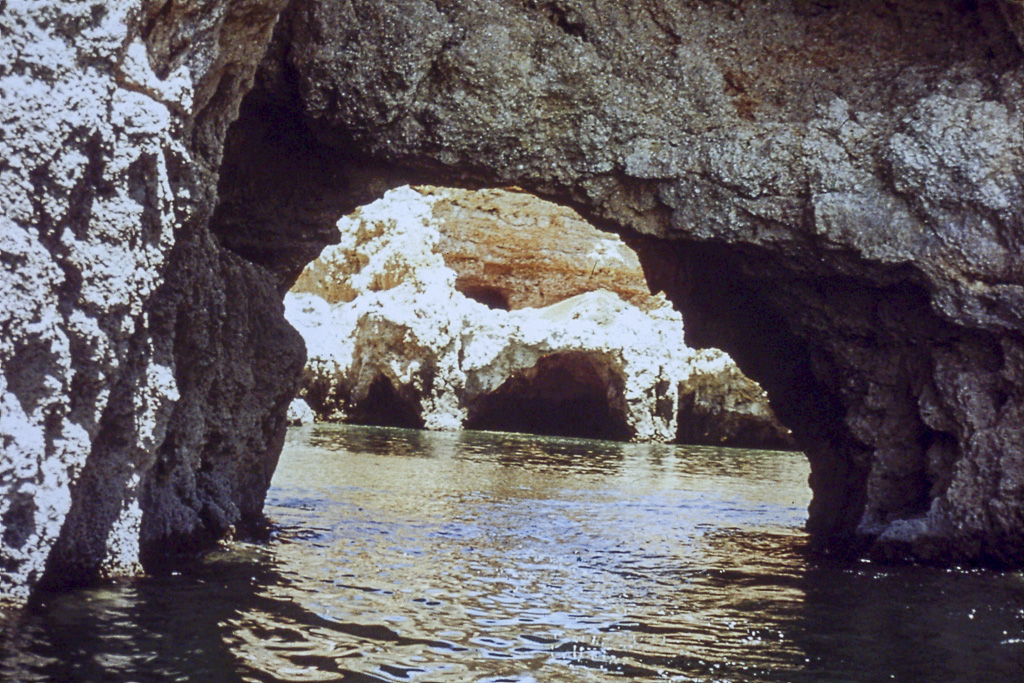 283. perto da Praia da Rocha