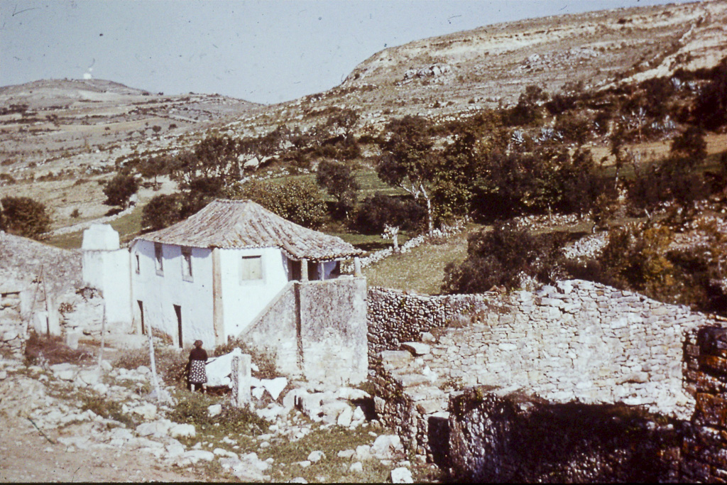 331. Cheleiros casa de lavoura