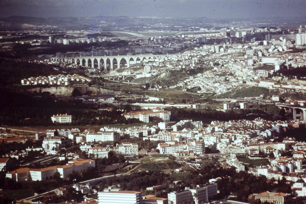 358. Vista aérea de Lisboa