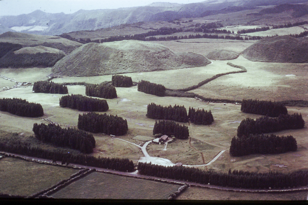 77. Abrigos para o gado (São Miguel)