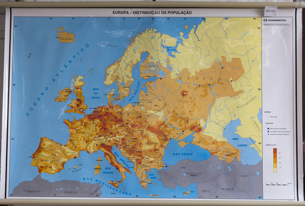 (RF 687) Europa – Distribuição da População