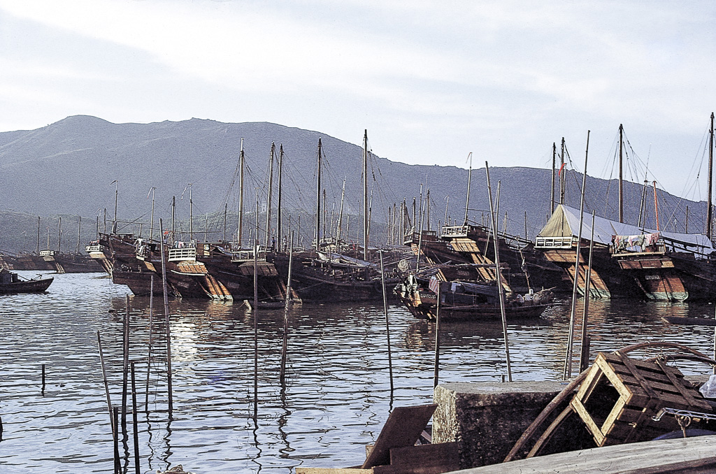 Barcos de pesca no Porto Interior (1972)