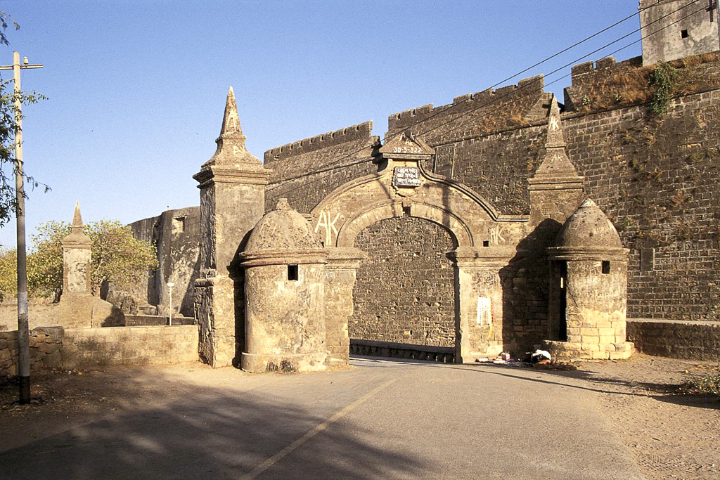 Entrada e guaritas da Fortaleza (1996)