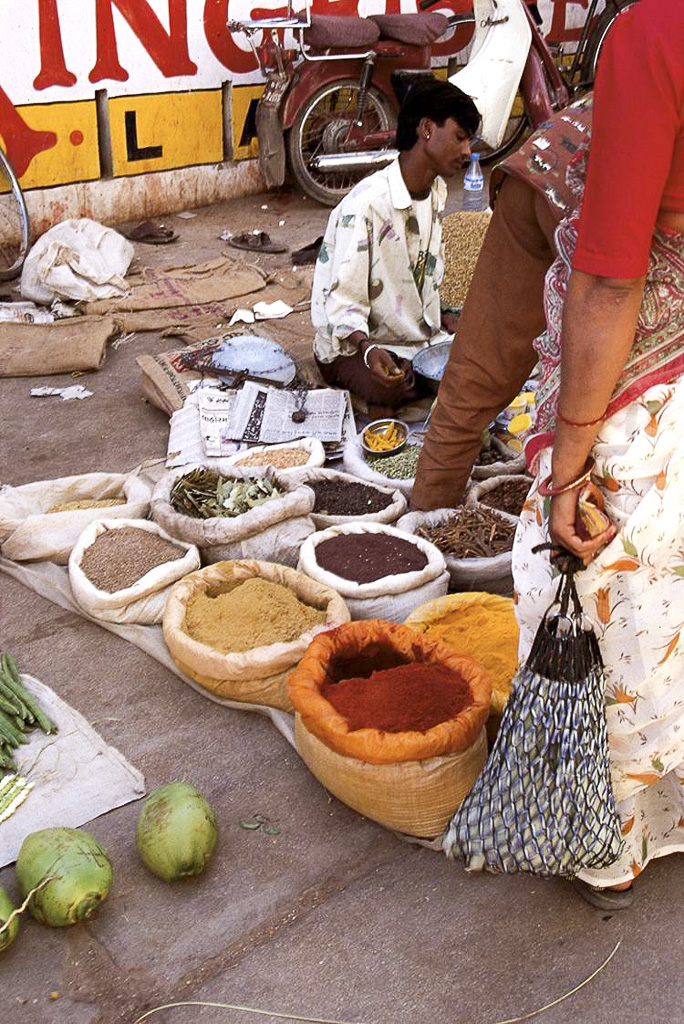 Mantêm-se os mercados de especiarias (1996)