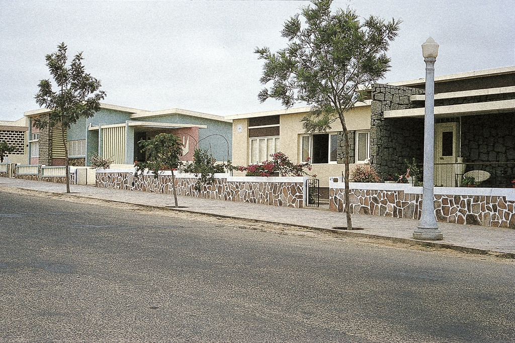 Moçamedes – uma rua da cidade (1968)