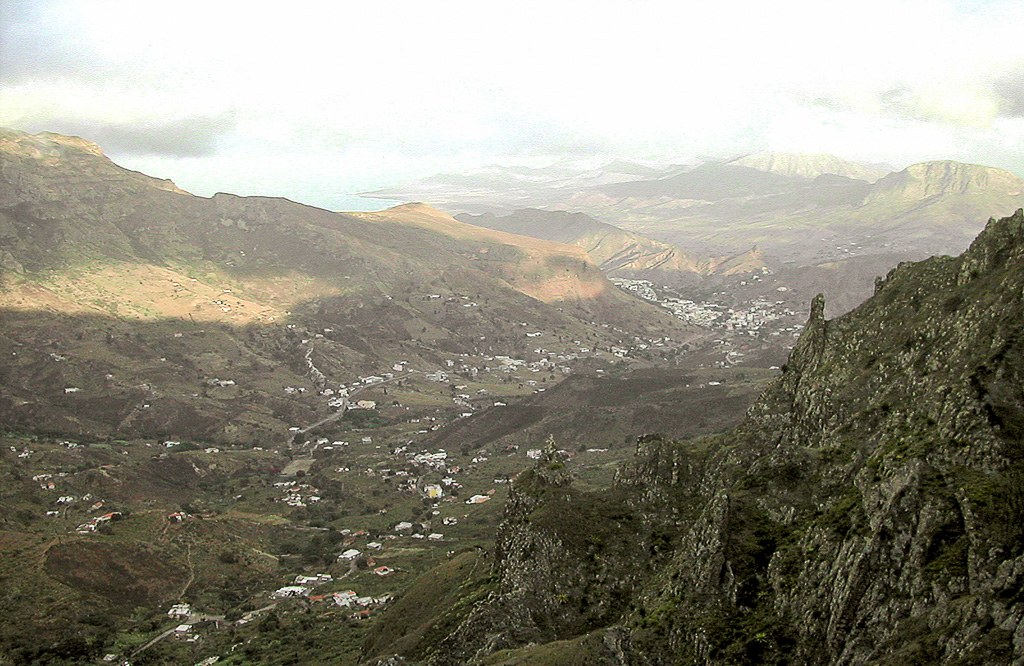 São Nicolau – dispersão de povoamento no vale de São Filipe (2003)