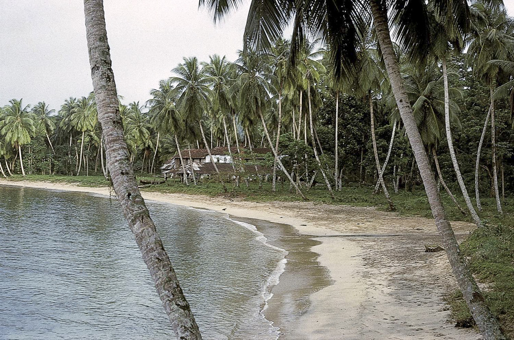 São Tomé, cabanas de pescadores (1965)