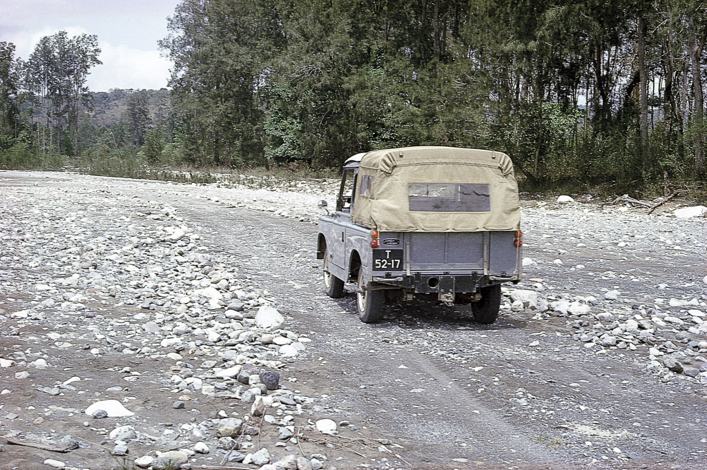 Um rio sem água é melhor que muitas estradas - Timor (1973)